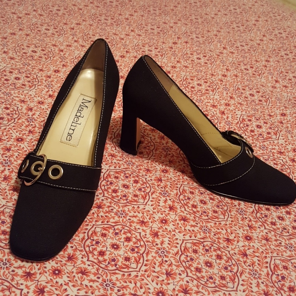Madeline black fabric shoes, sz 6M